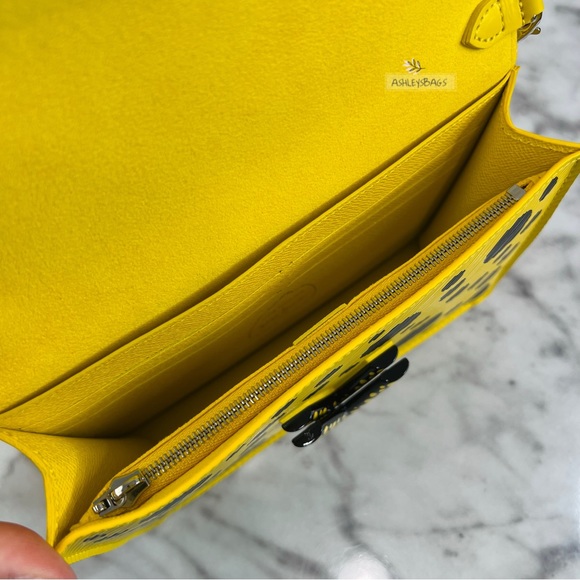 Louis Vuitton x Yayoi Kusama Twist Belt Chain Wallet In Jaune Noir - Picture 9 of 16